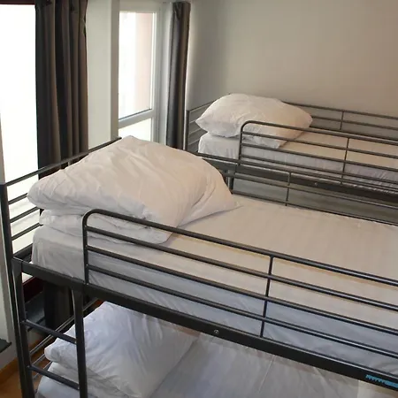 Hostel Mola!
